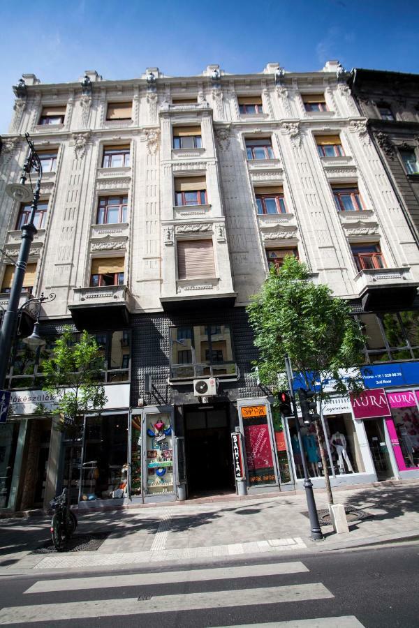 Emerald Apartment Budapest Exteriör bild